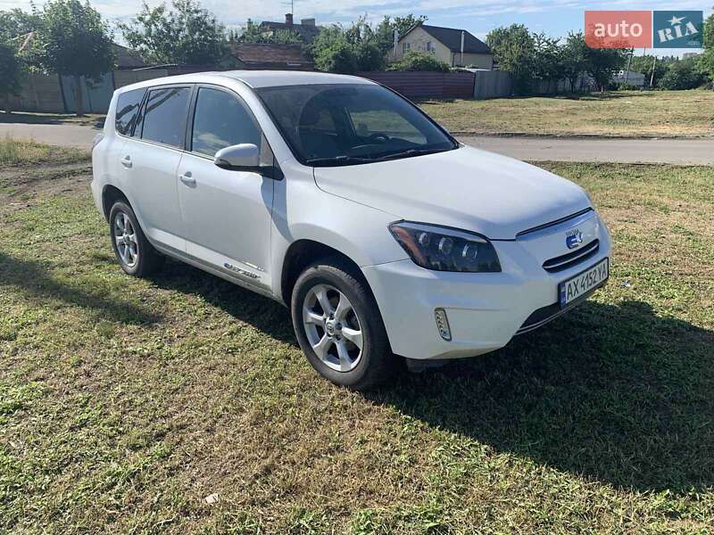 Внедорожник / Кроссовер Toyota RAV4 EV 2013 в Харькове фото 6 Внедорожник / Кроссовер Toyota RAV4 EV 2013 в Харькове
