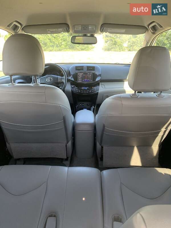 Внедорожник / Кроссовер Toyota RAV4 EV 2013 в Харькове фото 20 Внедорожник / Кроссовер Toyota RAV4 EV 2013 в Харькове