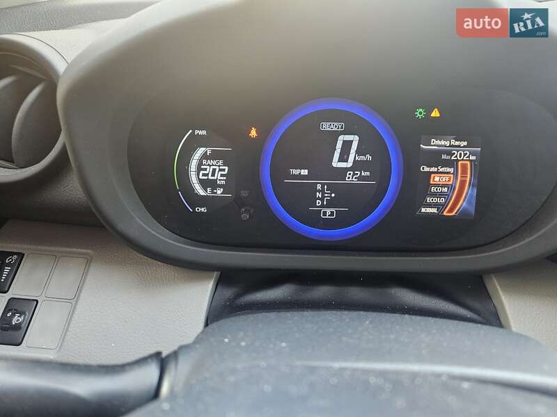 Внедорожник / Кроссовер Toyota RAV4 EV 2014 в Львове
