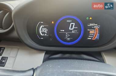 Внедорожник / Кроссовер Toyota RAV4 EV 2014 в 