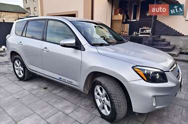 Внедорожник / Кроссовер Toyota RAV4 EV 2013 в 