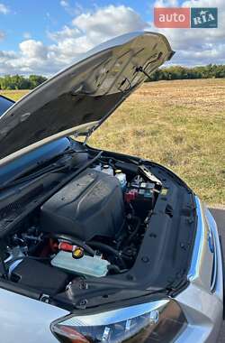 Внедорожник / Кроссовер Toyota RAV4 EV 2014 в 