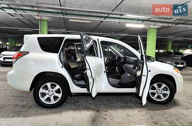 Внедорожник / Кроссовер Toyota RAV4 EV 2013 в 