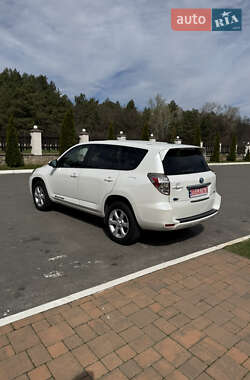 Внедорожник / Кроссовер Toyota RAV4 EV 2013 в 