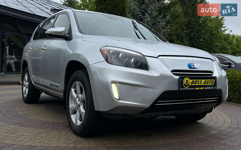 Toyota RAV4 EV 2014