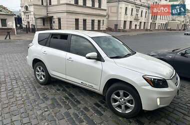 Позашляховик / Кросовер Toyota RAV4 EV 2012 в Чернівцях