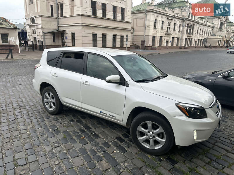 Toyota RAV4 EV 2012 Toyota RAV4 EV 2012