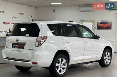 Внедорожник / Кроссовер Toyota RAV4 EV 2013 в 