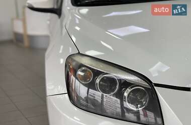 Внедорожник / Кроссовер Toyota RAV4 EV 2013 в 