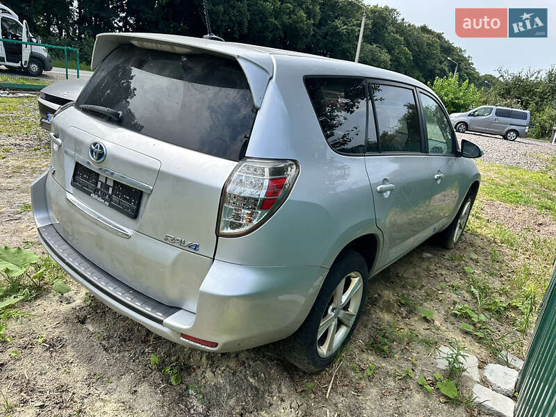 Toyota RAV4 EV 2014