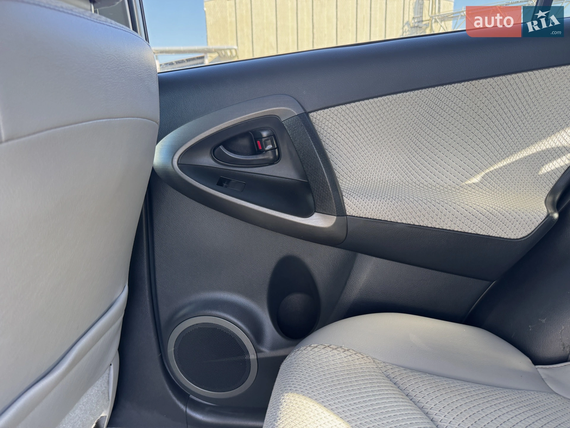 2013 Toyota RAV 4 - мініатюра 28