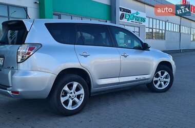Внедорожник / Кроссовер Toyota RAV4 EV 2014 в 