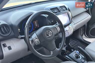 Внедорожник / Кроссовер Toyota RAV4 EV 2014 в 