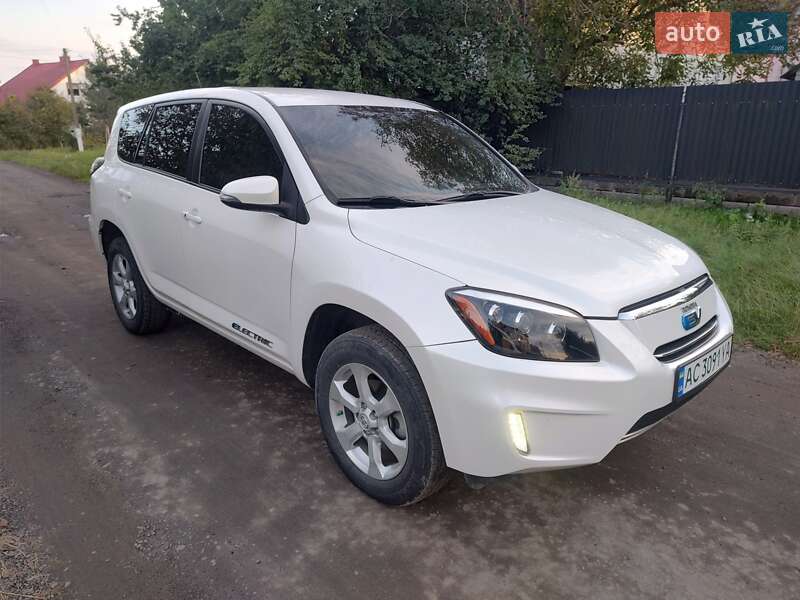 Позашляховик / Кросовер Toyota RAV4 EV 2012 в Ковелі