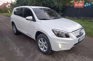 Внедорожник / Кроссовер Toyota RAV4 EV 2012 в 