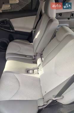 Внедорожник / Кроссовер Toyota RAV4 EV 2012 в 