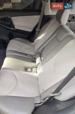 Внедорожник / Кроссовер Toyota RAV4 EV 2012 в 