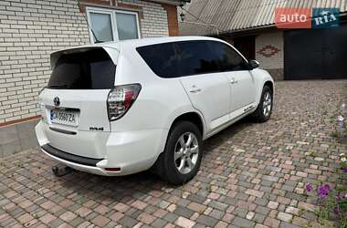 Внедорожник / Кроссовер Toyota RAV4 EV 2013 в 