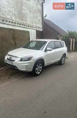 Внедорожник / Кроссовер Toyota RAV4 EV 2013 в Коростышеве