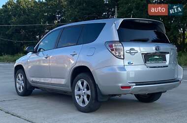 Внедорожник / Кроссовер Toyota RAV4 EV 2012 в 