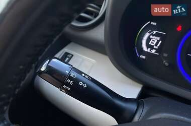 Внедорожник / Кроссовер Toyota RAV4 EV 2012 в 