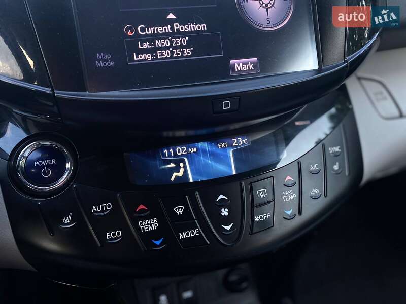 Внедорожник / Кроссовер Toyota RAV4 EV 2012 в Киеве