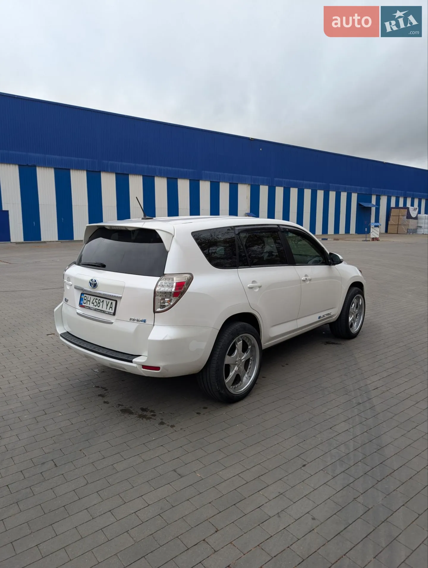 2014 Toyota RAV 4 - мініатюра 4
