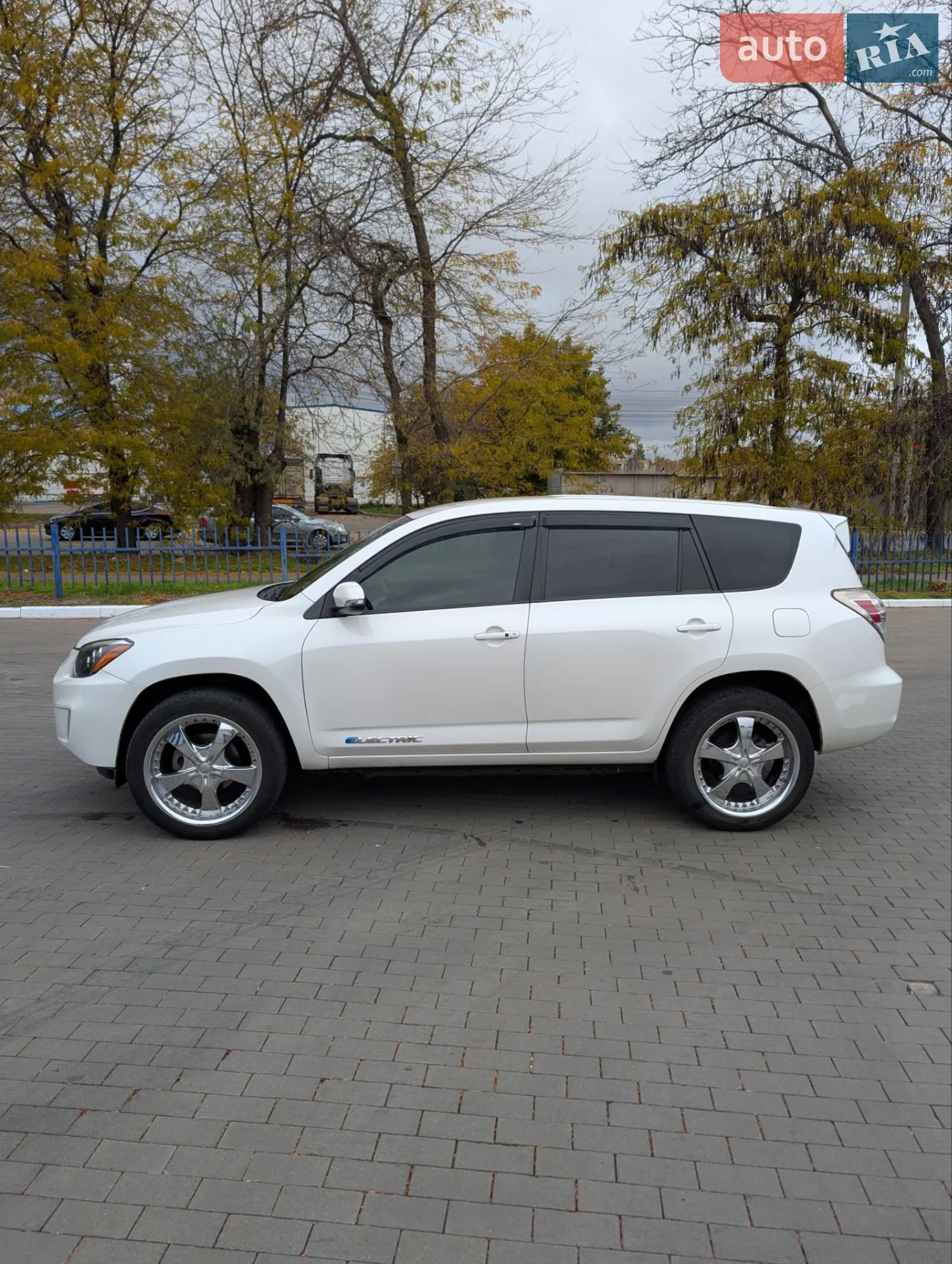 2014 Toyota RAV 4 - мініатюра 9