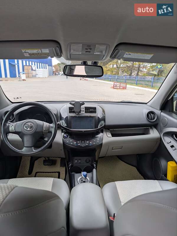 Внедорожник / Кроссовер Toyota RAV4 EV 2014 в Одессе фото 12 Внедорожник / Кроссовер Toyota RAV4 EV 2014 в Одессе