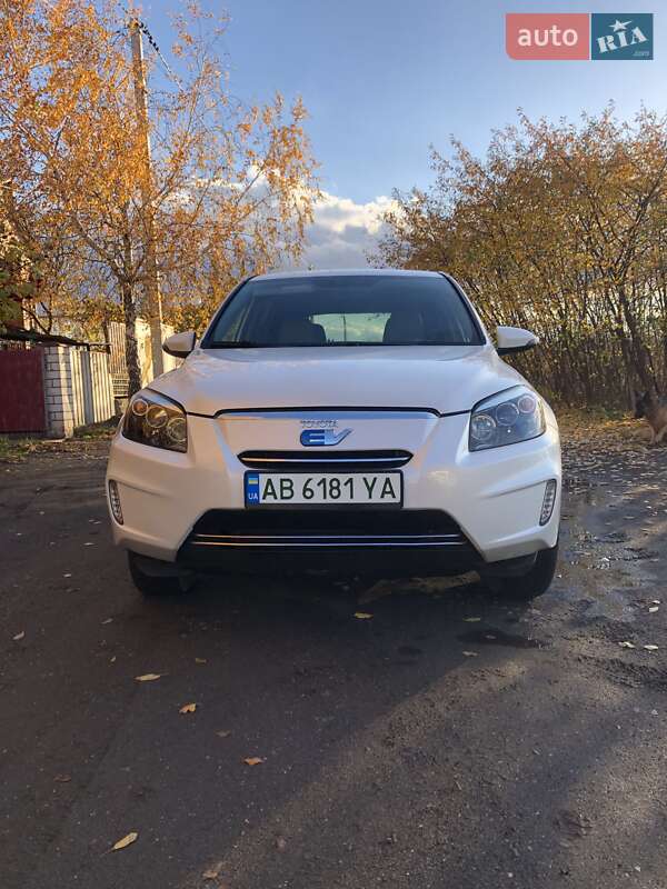 Позашляховик / Кросовер Toyota RAV4 EV 2013 в Крижополі фото 16 Позашляховик / Кросовер Toyota RAV4 EV 2013 в Крижополі