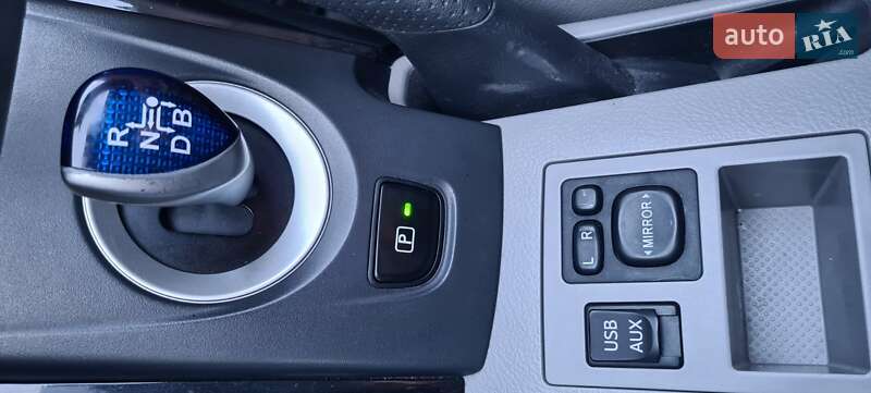 Позашляховик / Кросовер Toyota RAV4 EV 2014 в Нововолинську фото 9 Позашляховик / Кросовер Toyota RAV4 EV 2014 в Нововолинську