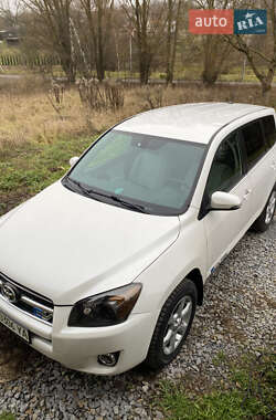 Внедорожник / Кроссовер Toyota RAV4 EV 2013 в Ровно