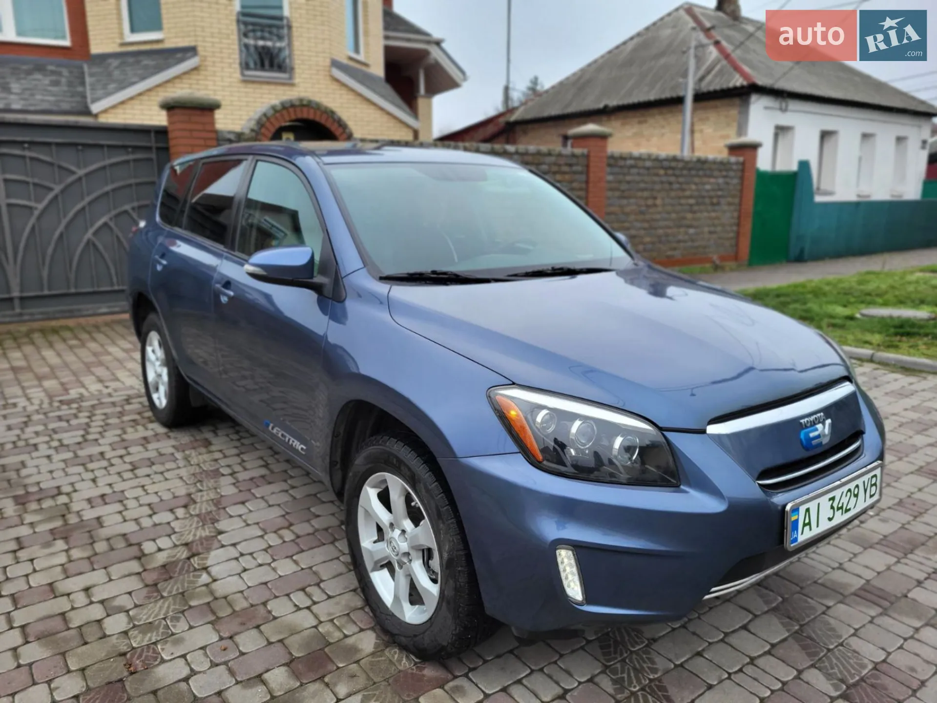 2014 Toyota RAV 4 - мініатюра 3