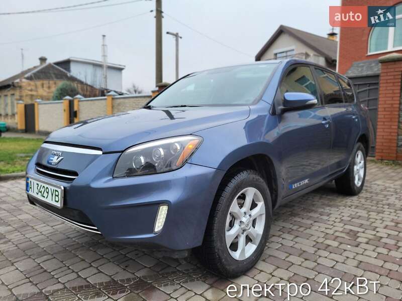 Toyota RAV4 EV 2014