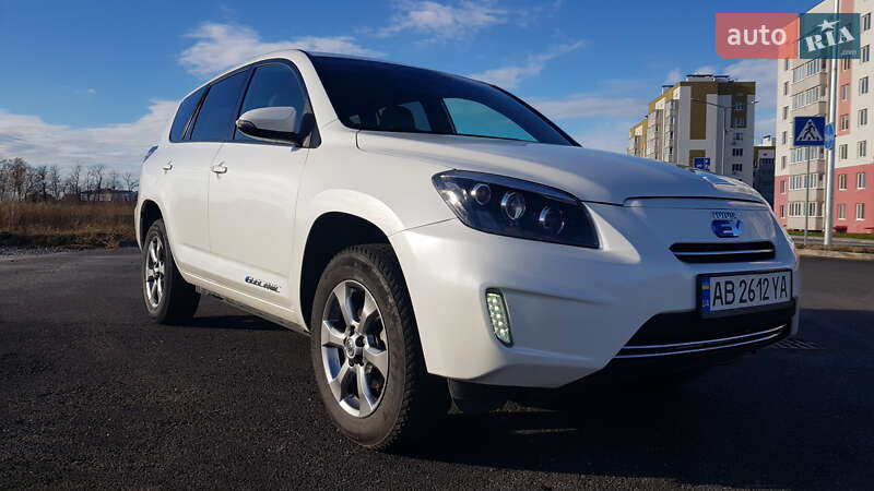 Toyota RAV4 EV 2014