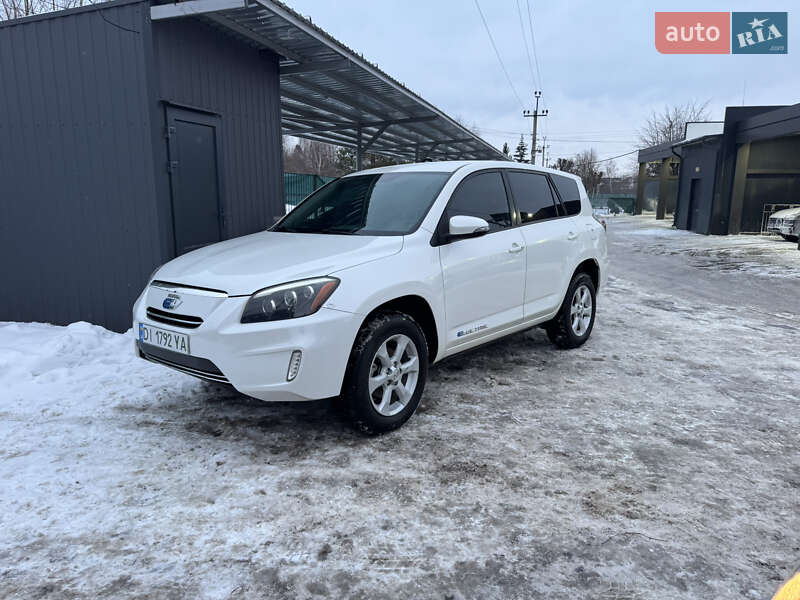 Toyota RAV4 EV 2013