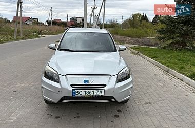 Внедорожник / Кроссовер Toyota RAV4 EV 2014 в Львове