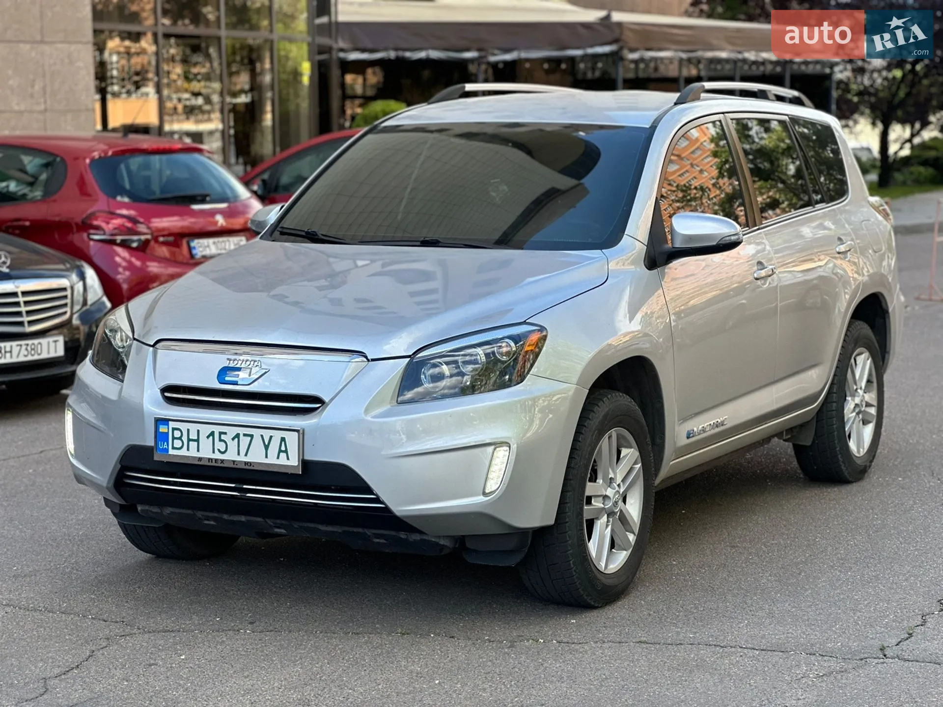 2014 Toyota RAV 4 - мініатюра 2