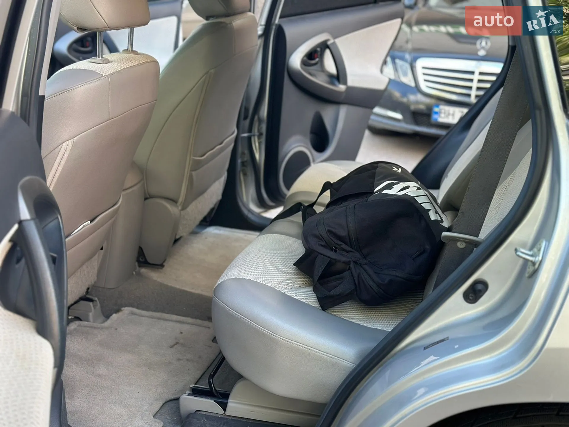 2014 Toyota RAV 4 - мініатюра 16