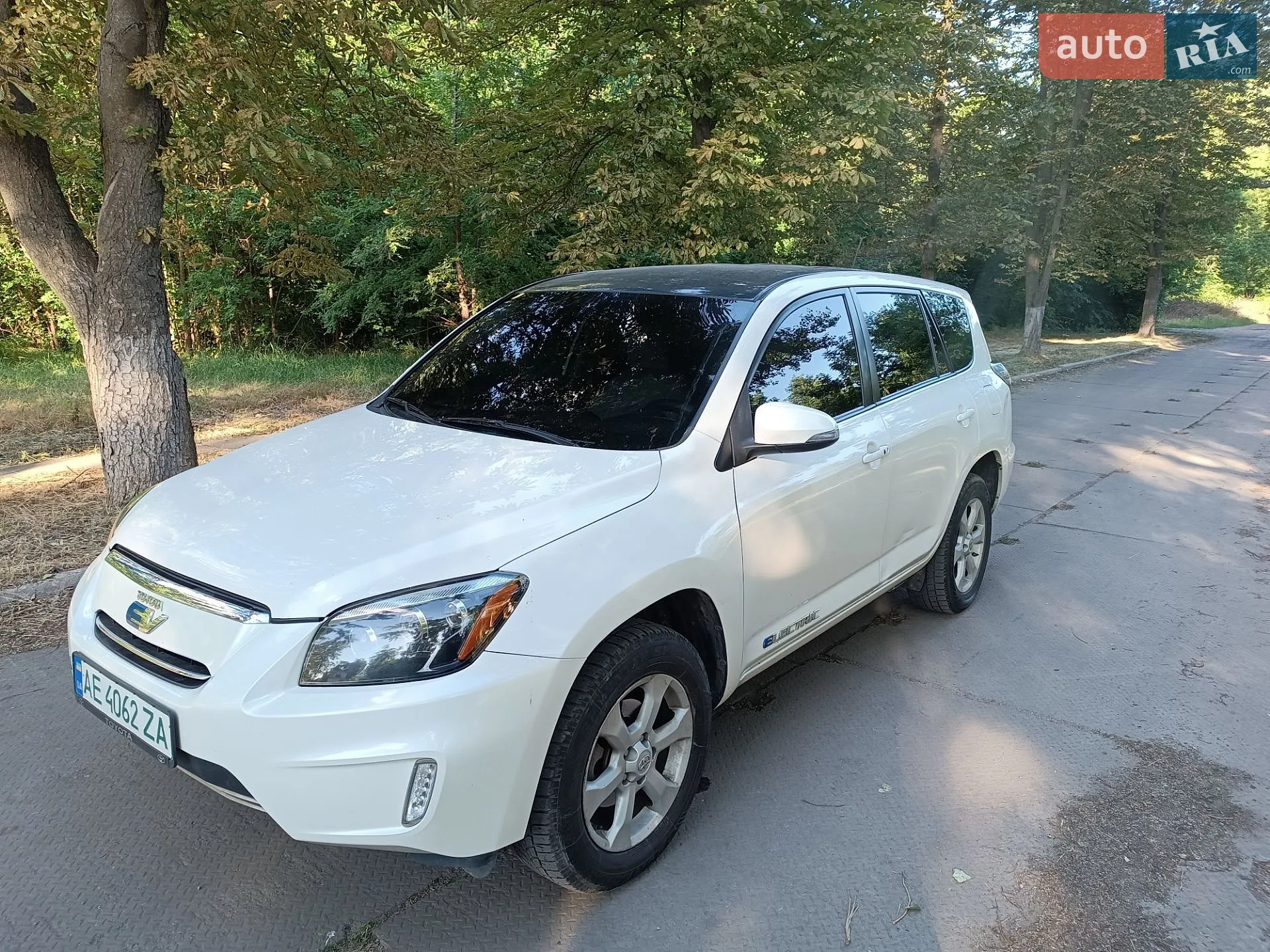 2014 Toyota RAV 4 - мініатюра 2