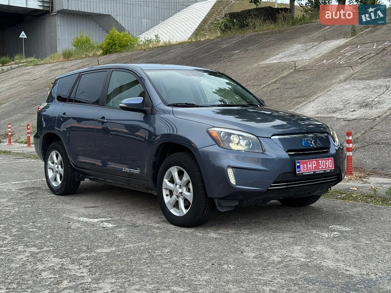 Toyota RAV4 EV 2014