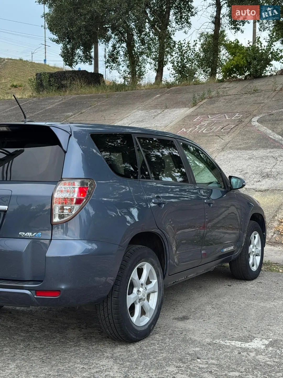 2014 Toyota RAV 4 - мініатюра 12