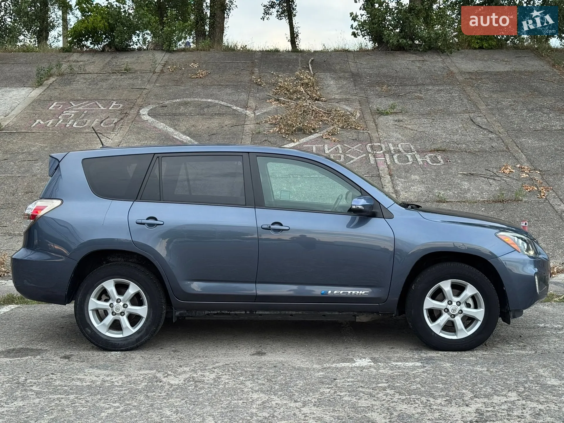 2014 Toyota RAV 4 - мініатюра 16