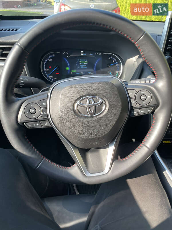 Внедорожник / Кроссовер Toyota RAV4 PHEV 2022 в Киеве