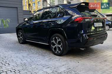 Внедорожник / Кроссовер Toyota RAV4 PHEV 2021 в 