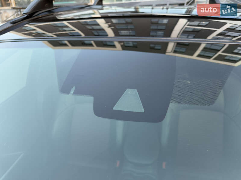 Внедорожник / Кроссовер Toyota RAV4 PHEV 2020 в Ровно