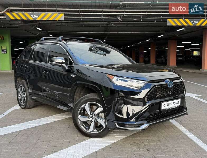 Позашляховик / Кросовер Toyota RAV4 PHEV 2021 в Києві