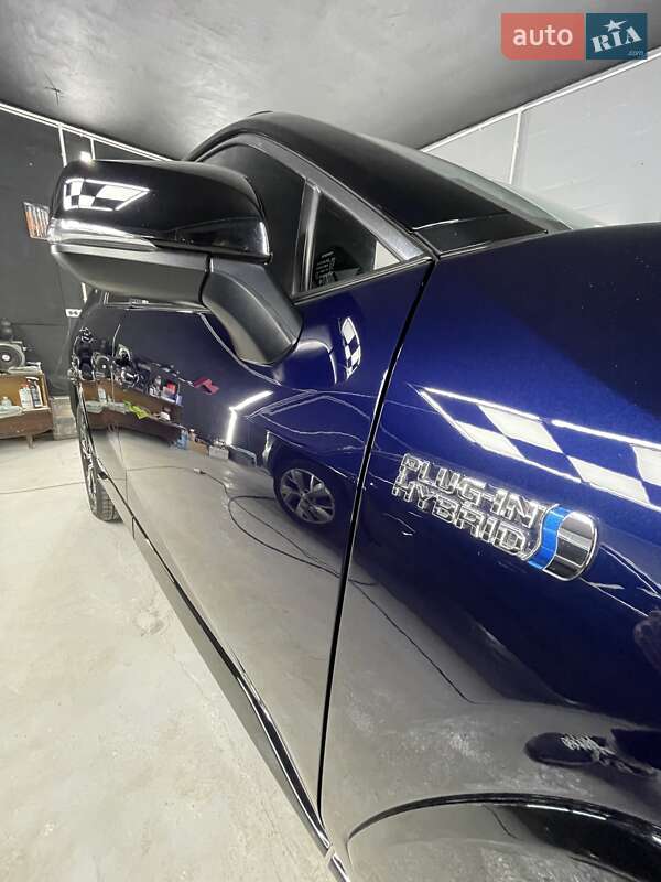 Позашляховик / Кросовер Toyota RAV4 PHEV 2022 в Києві