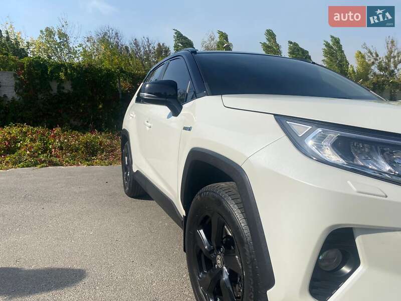 Внедорожник / Кроссовер Toyota RAV4 PHEV 2019 в Харькове фото 4 Внедорожник / Кроссовер Toyota RAV4 PHEV 2019 в Харькове