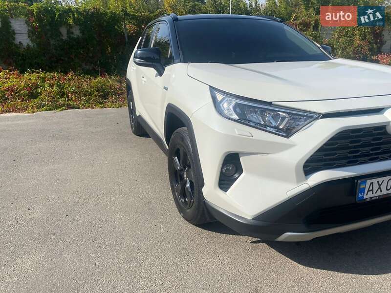 Внедорожник / Кроссовер Toyota RAV4 PHEV 2019 в Харькове фото 11 Внедорожник / Кроссовер Toyota RAV4 PHEV 2019 в Харькове